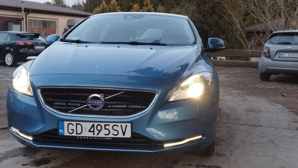 Volvo V40