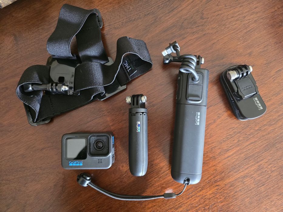 GoPro Hero 11Black + GoPro Volta + Extras