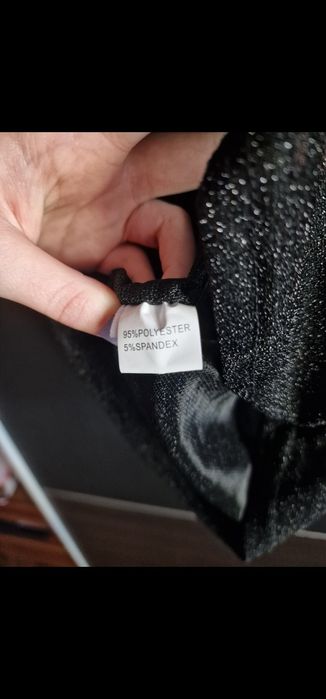 Błyszcząca sukienka