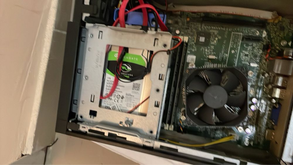 Dell ПК 1 TB Core i3, ddr 3 8gb