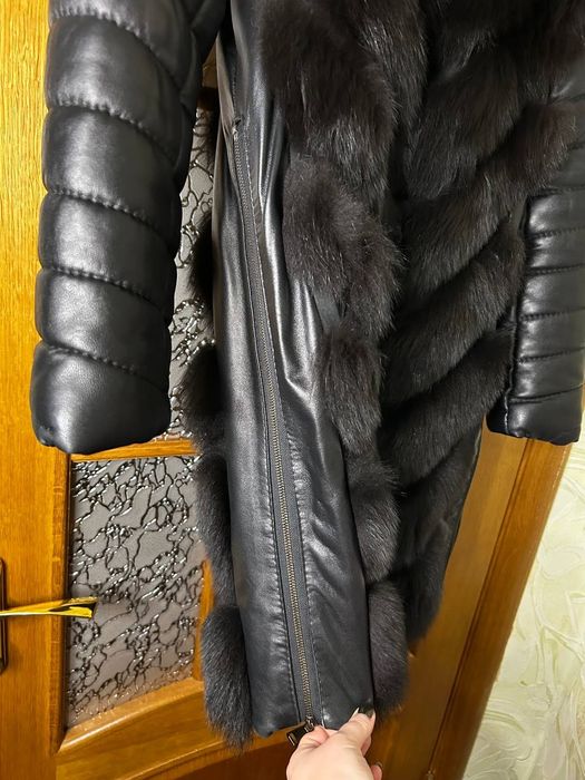 Шуба.  Натуральная кожа с песцом. Трансформер