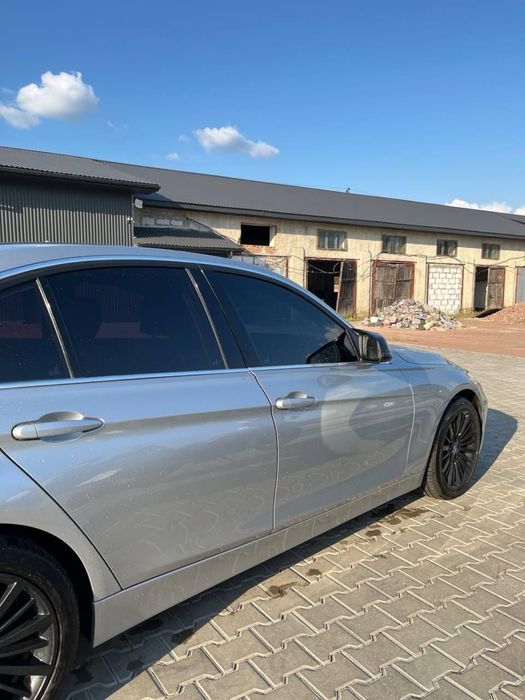 Автомобіль BMW F30 328i 2013