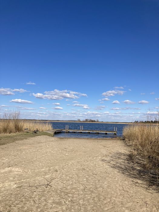 Dom nad jeziorem Mazury , basen, klimatyzacja, grill.
