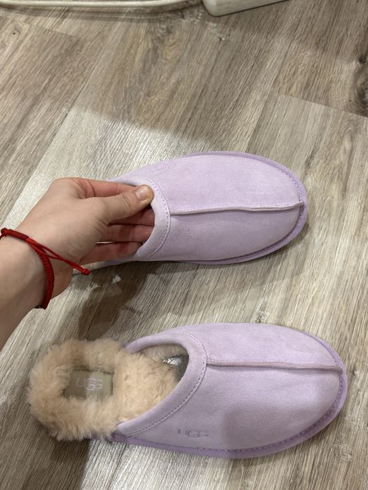 Продам тапочки ugg новые