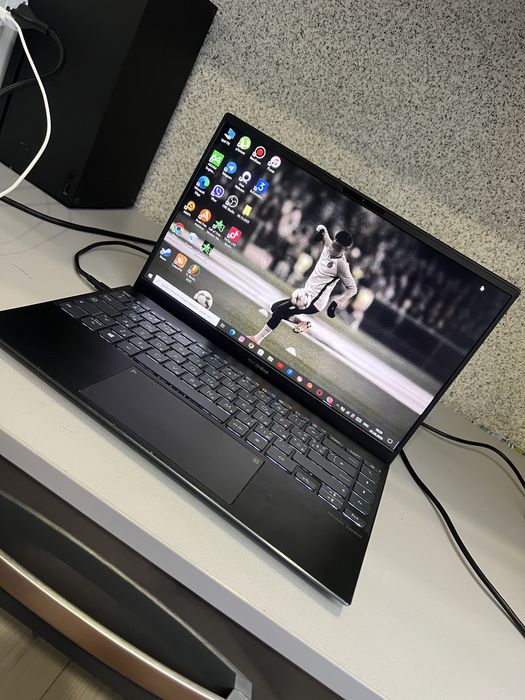 asus zenbook 14 um425 - купити ноутбуки та аксесуари - Ціна на OLX.ua