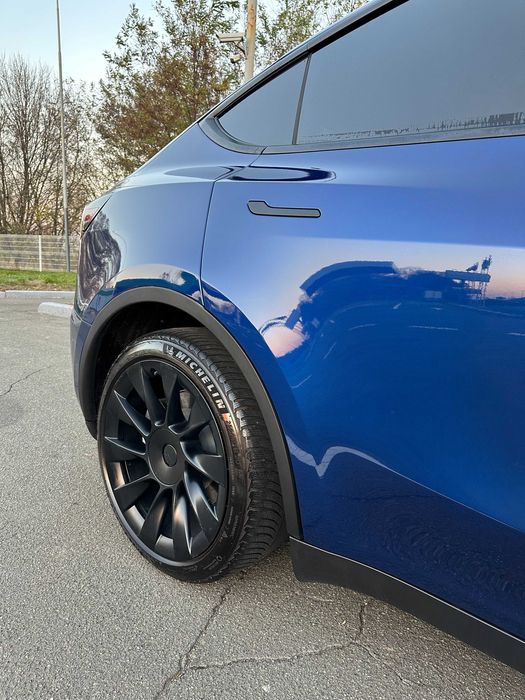 Tesla Y   2020 р    52 тис.км, синя