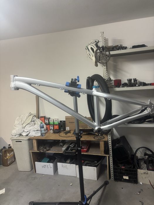 Rama dartmoor street fighter mtb stunt dirt slope na dh fr 26 xc trek