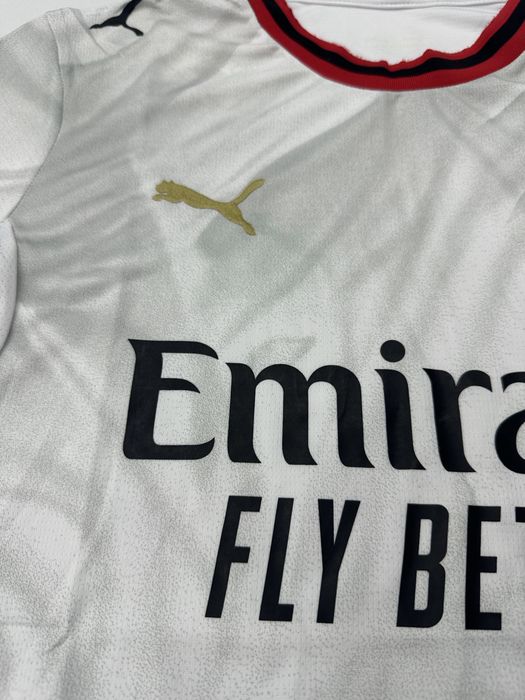 Camisola AC Milan 2027