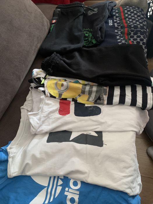 Paczka koszulki dresy czarnebluze z kapturem rozmia 9-10