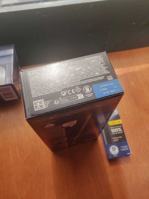 Escova de dentes eletrica (SELADA)