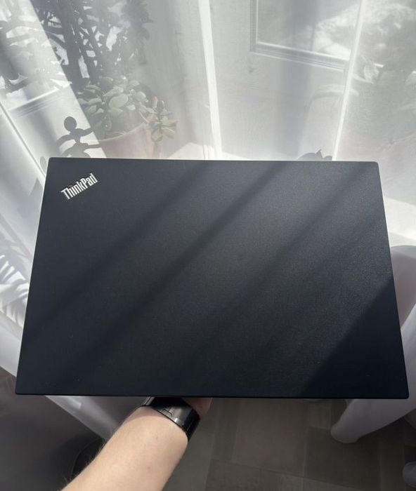 Lenovo 15,6" i5 та 16Гб DDR4, 250Гб SSD