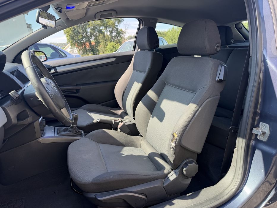 Opel Astra GTC 1.3 CDTI 90cv cx.6vel