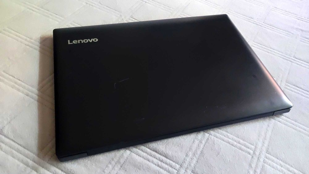 Lenovo Gaming 17cali IPS - 20GB 750GB GTX