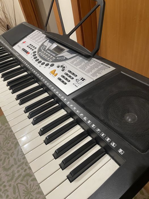Piano Ibiza MEK-6100 (+tripe)