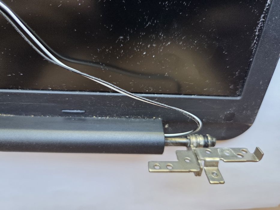 Cała klapa z matrycą  do laptopa ASUS K756UV T4274T