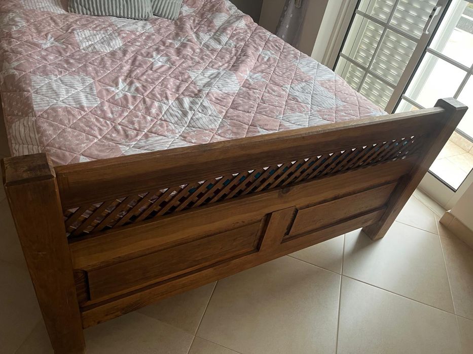 Cama casal completa 140x200 com duas cabeceiras