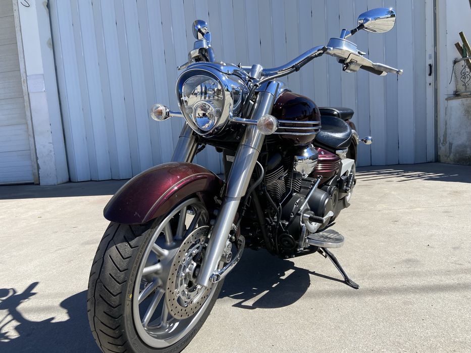 Yamaha XV 1900 Midnight Star