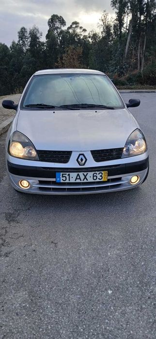 Vendo Comercial Renault Clio 1.5 DCI