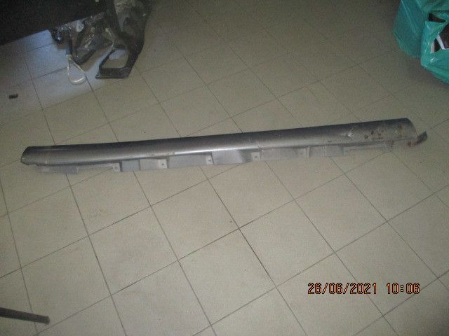 Embaladeira direita TOYOTA Avensis Wagon (_T25_)