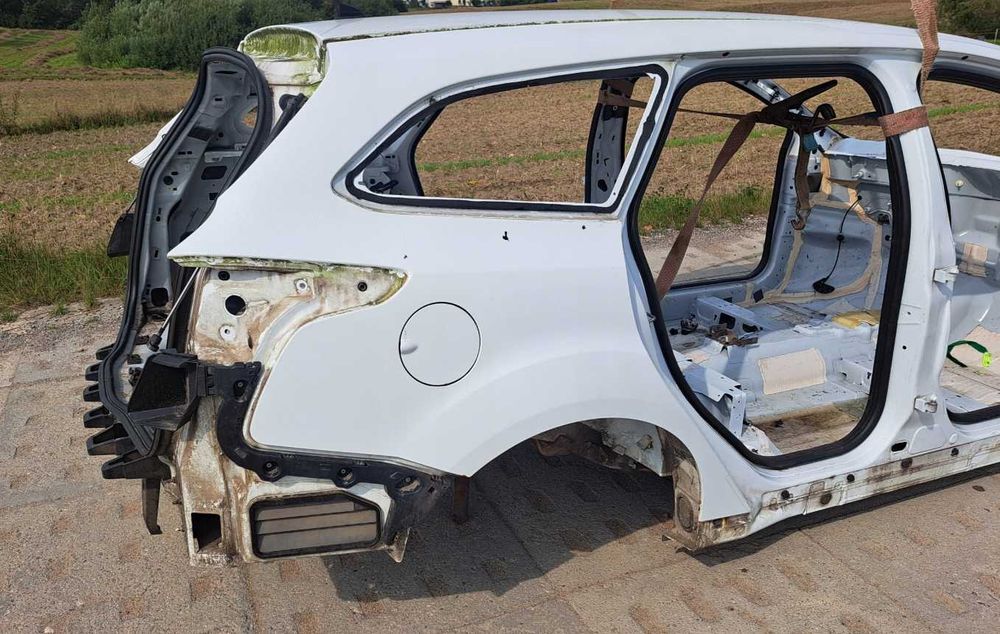 Четверть Ford Focus Mk3 крило кузов разборка