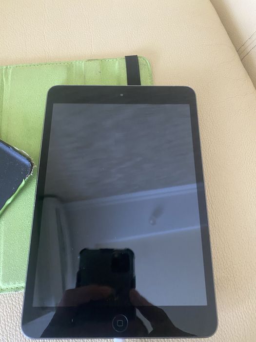 Планшет Apple iPad A1432