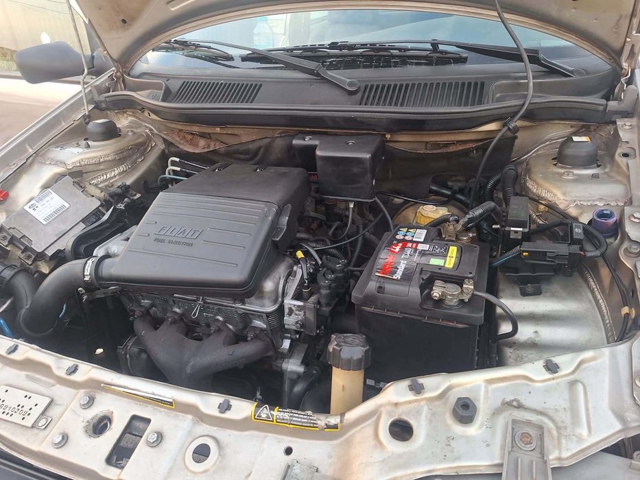 Carro Fiat punto foto 5