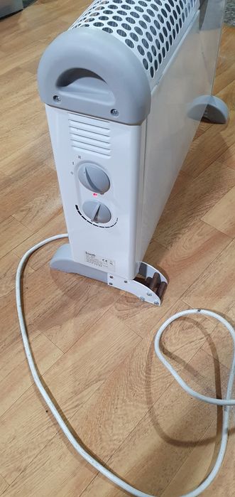 Aquecedor kunft 1800w a funcionar bom estado