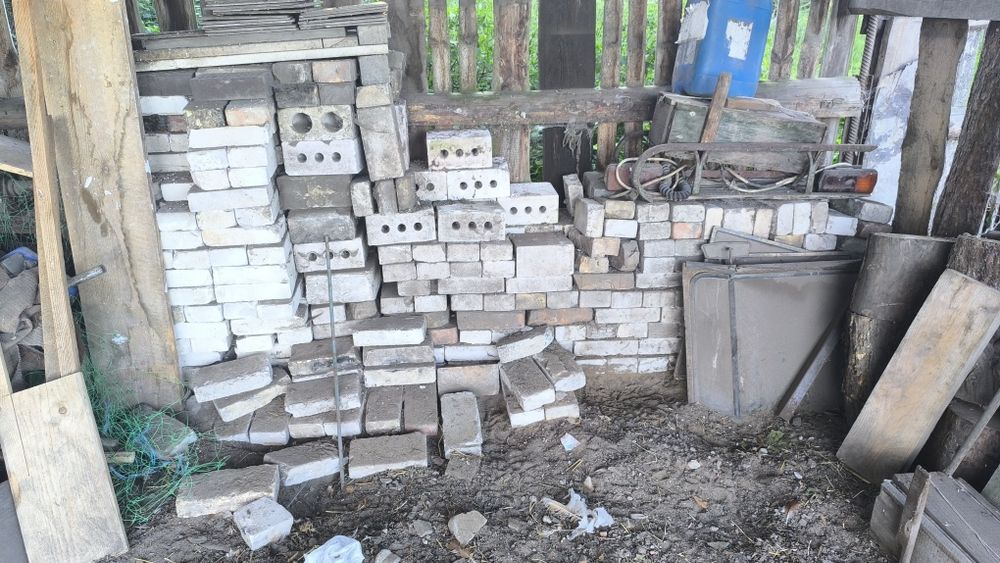 Stara cegła ok 250 szt