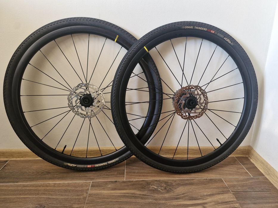 走行49km Tufo Thundero 700x48 2本 2026/3購入 tufo thundero - Sport i Hobby w dobrej cenie