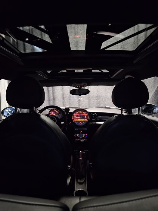 Mini Cooper 1.6 (selo antigo)