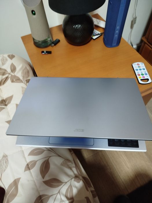 Acer aspire go 15 rzyen 5625u/16 gb ram/512 gb disco