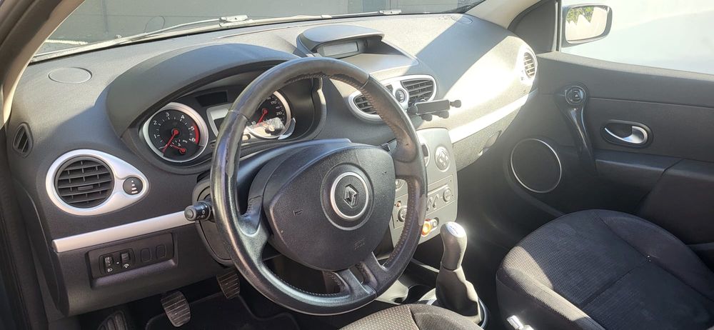 Renault Clio 1.5 DCI dynamic luxe (IUC 23€)
