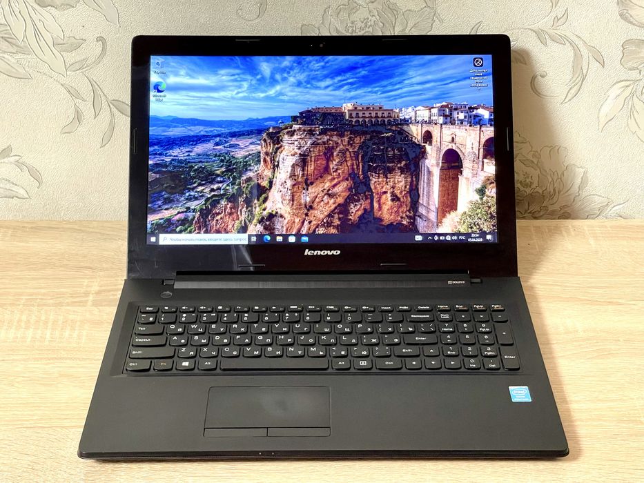 Lenovo G50-70 / 15.6" / 4GB RAM / 500GB / Тонкий корпус / Батарея 2 год