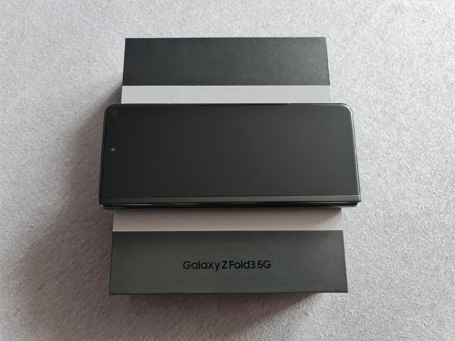 Samsung Galaxy Z Fold3 5G 512GB + dużo dodatków