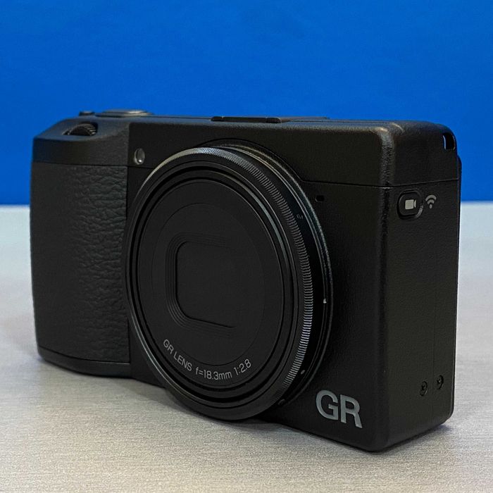 RICOH GR III HDF (24.2MP) - NOVA - 3 ANOS DE GARANTIA