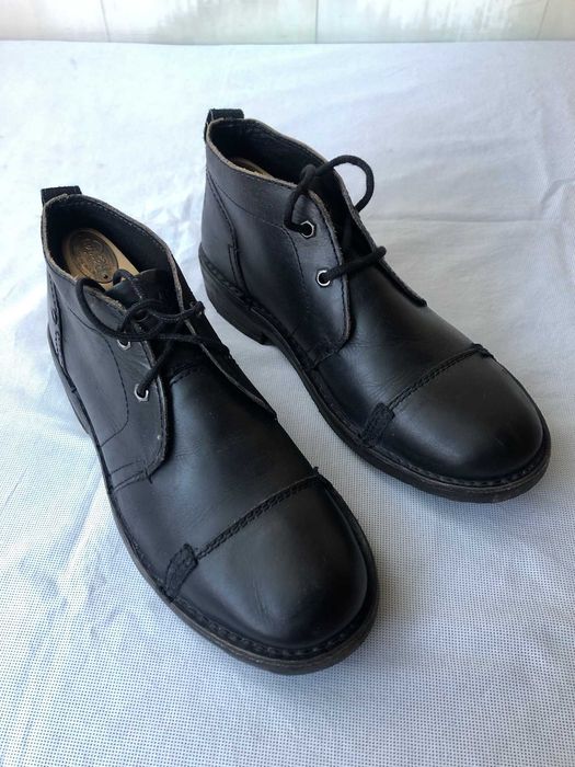 Оригинальные кожаные ботинки levi's