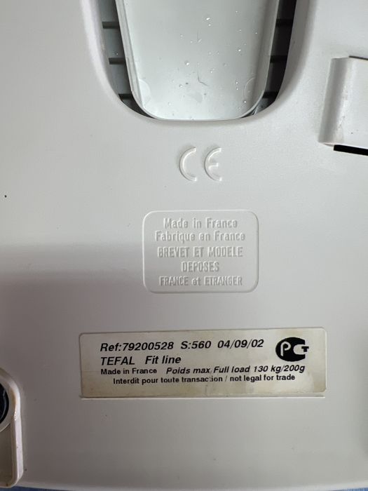 Vende-se balança Tefal avariada