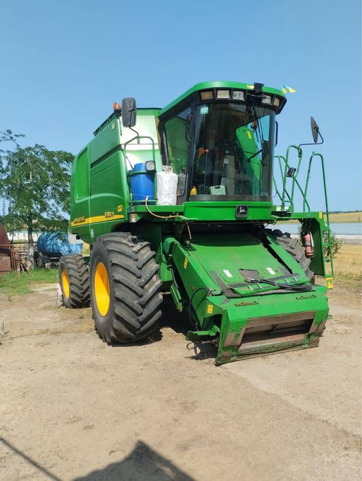 Продам комбаин Джон Дир 9780СТС 2001