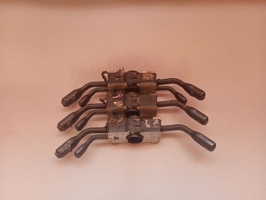 Підрульові перемикачі Ауді 100 С4 100 С3 А80 V8 D11 тощо