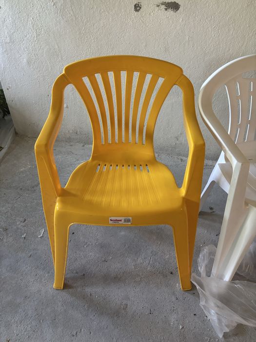 Fotele plastikowe ogrodowe