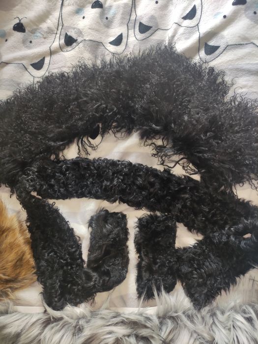 Залишки тканин,  коміри з хутра, клаптики