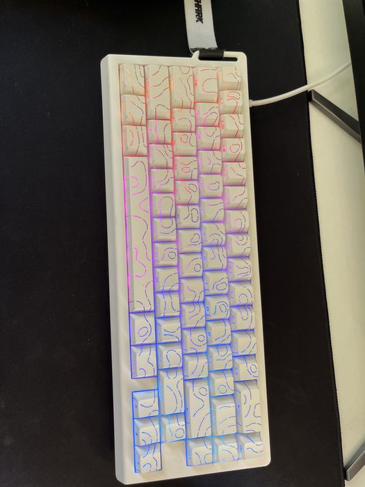 Conjuto attack shark teclado + rato seminovo