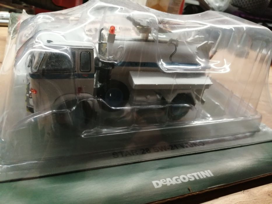 Kultowe ciężarówki auta PRL Star 28 sw-21 WUKO  skala1/43