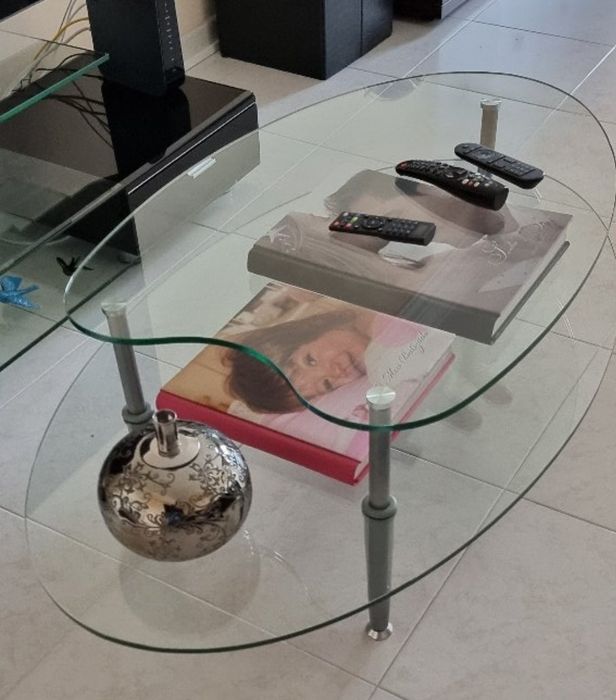 Mesa de centro de sala em vidro