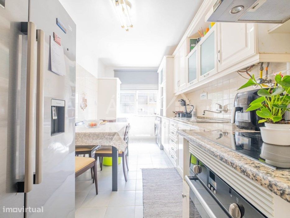 Apartamento T3 - Casal Do Marco (Seixal)