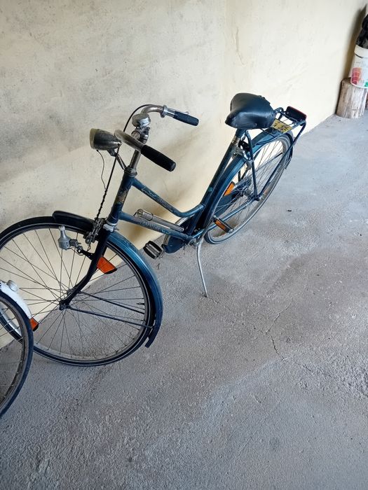 Bicicleta antiga senhora