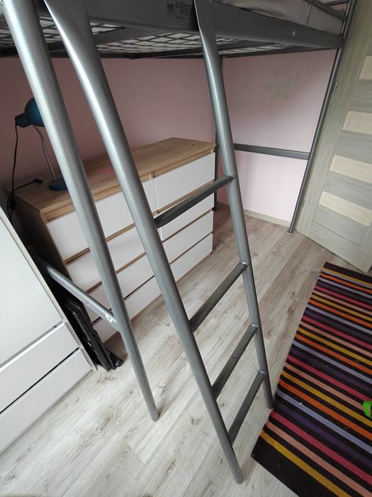 Sprzedam Łóżko piętrowe Ikea z materacem