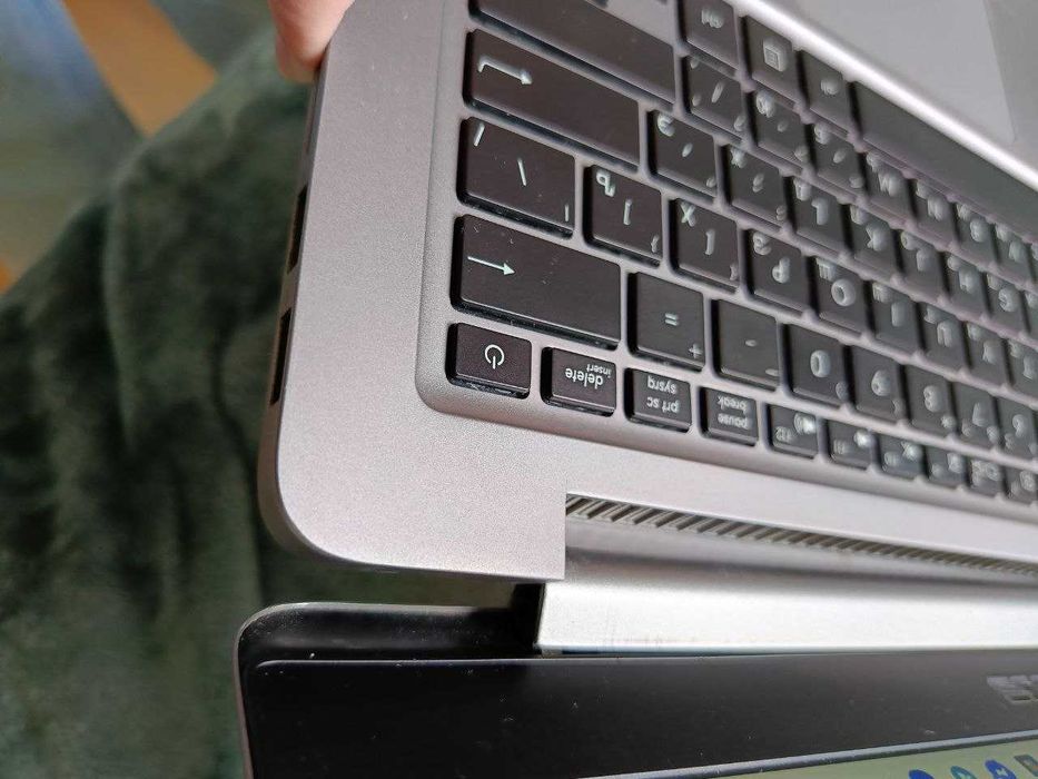 Sprzedam Laptop Asus Zenbook ux310u