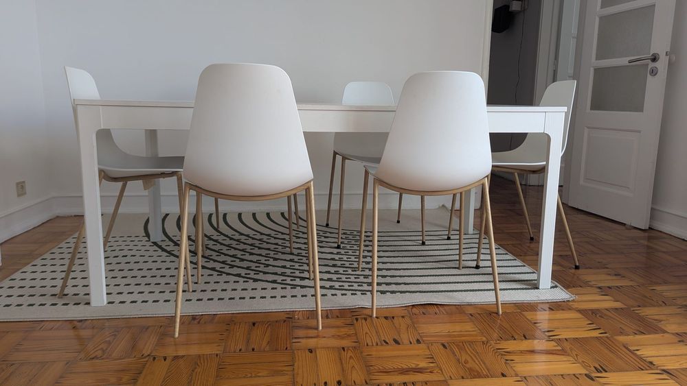 IKEA mesa extensivel de jantar + 6 cadeiras