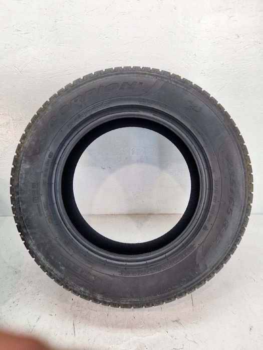 Opony Pirelli Scorpion Winter 235/65r17 108H